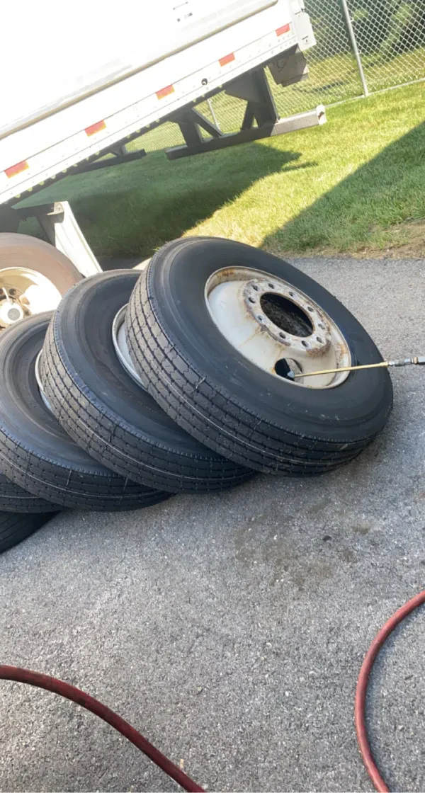 Heavy Duty Truck and Trailer Repair - photo 2