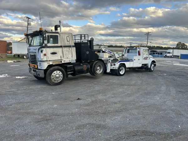 Midday Towing - photo 3