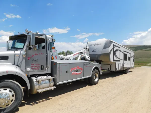 Pete's Towing & Mobile Repair LLC - photo 3