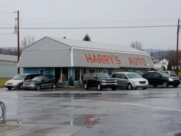Harry's Auto - photo 2