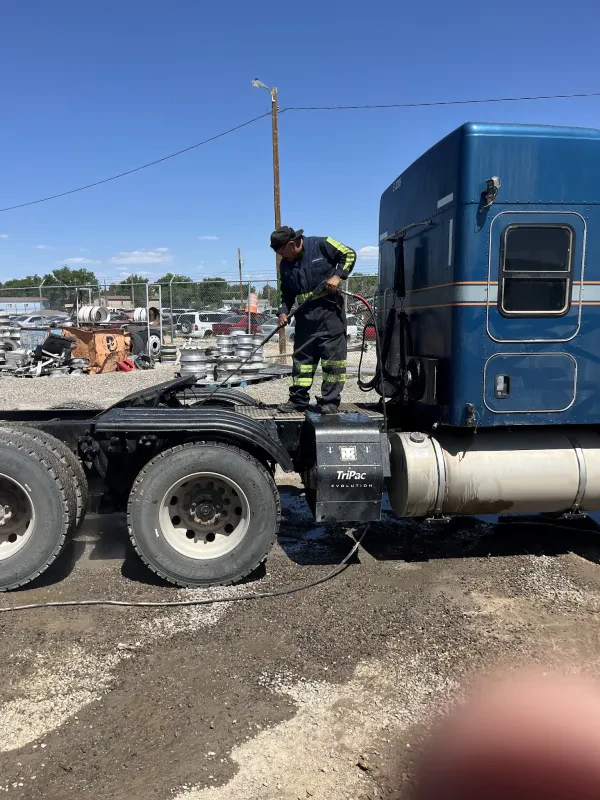 Roadway Towing & Repair - photo 4