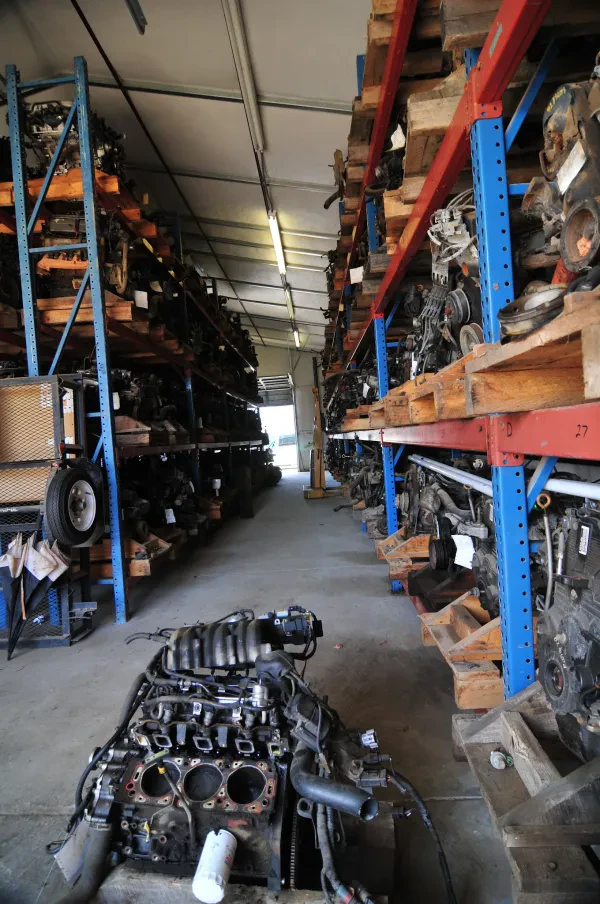 S & M Auto Parts - photo 3