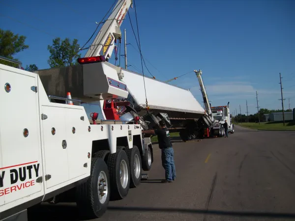 Adams Towing Service - photo 4