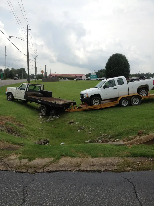 Scarlett's 24 Hr. Towing llc - photo 3