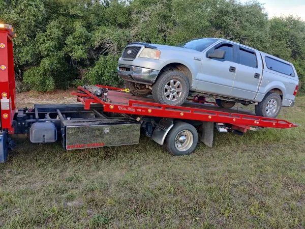 Johnson's Towing and Recovery - photo 2
