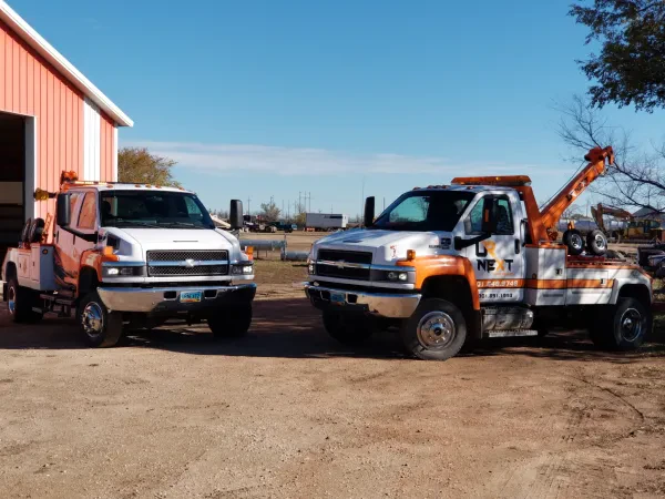 U R NEXT TOWING - photo 3