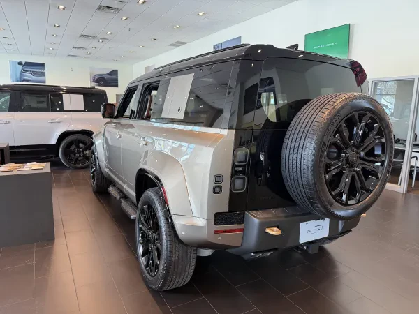 Land Rover Hunt Valley - photo 3