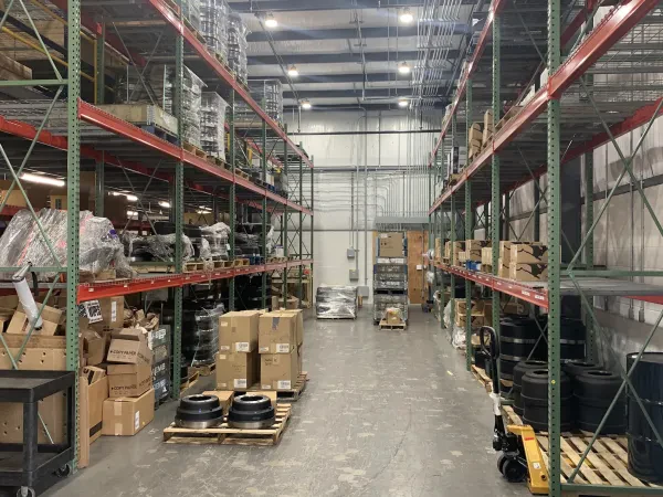 Vanguard Truck Centers - photo 2