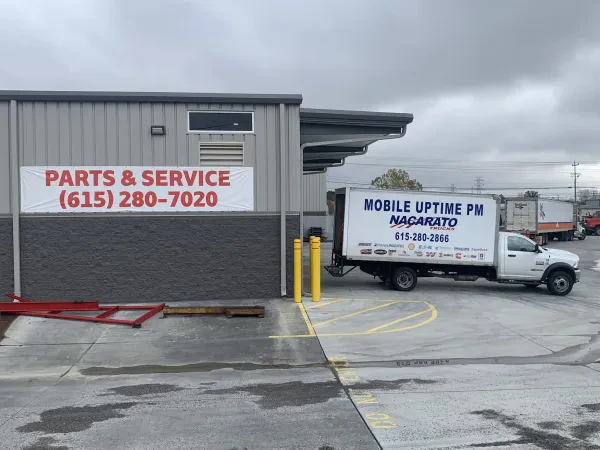 Vanguard Truck Centers - photo 4