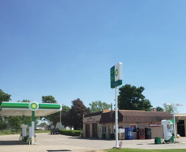 Jesse's Automotive & Mini Mart - photo 2