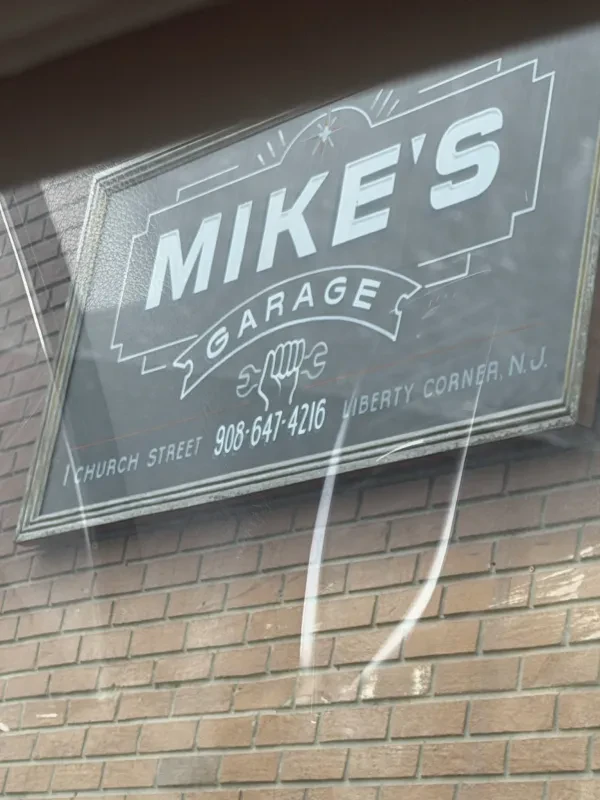 Mike's Garage - photo 2