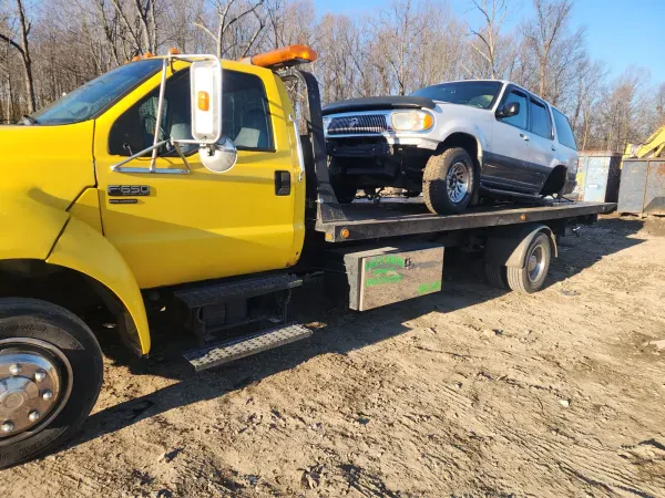 Lulu's Towing - photo 2