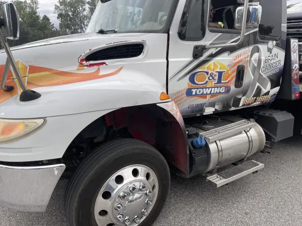C & L Towing - photo 2