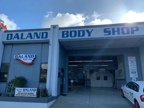 Daland Body Shop - photo 2