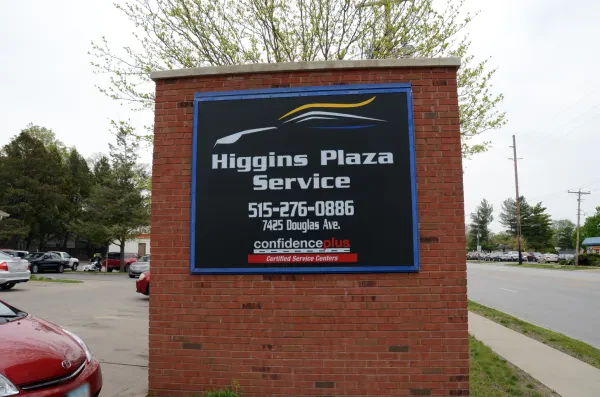 Higgins Plaza Service - photo 3