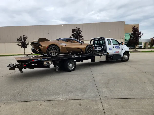 Trevinos towing & hauling - photo 2