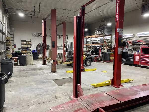 Dan's Auto Center - photo 2