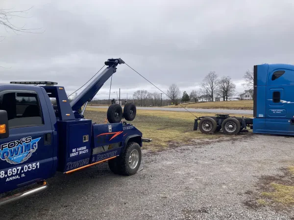 Fox's Towing & Recovery - photo 3