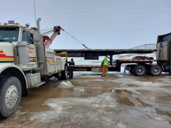 Midwest Towing - photo 2