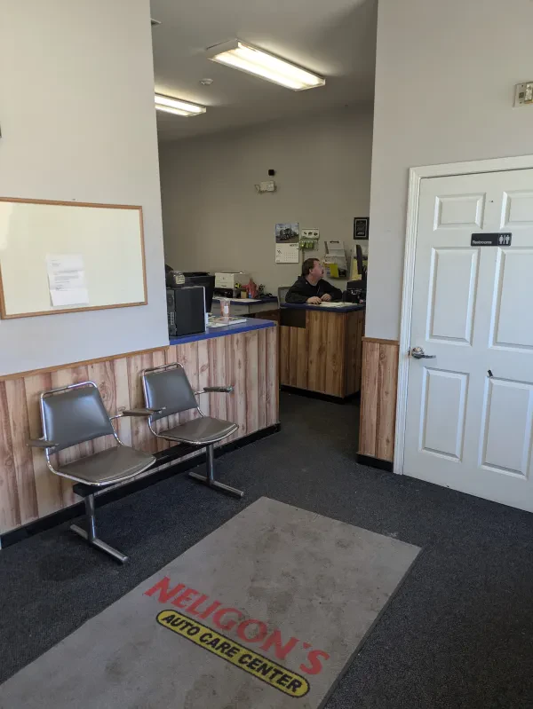 Neligon's Auto Care Center LLC - photo 4