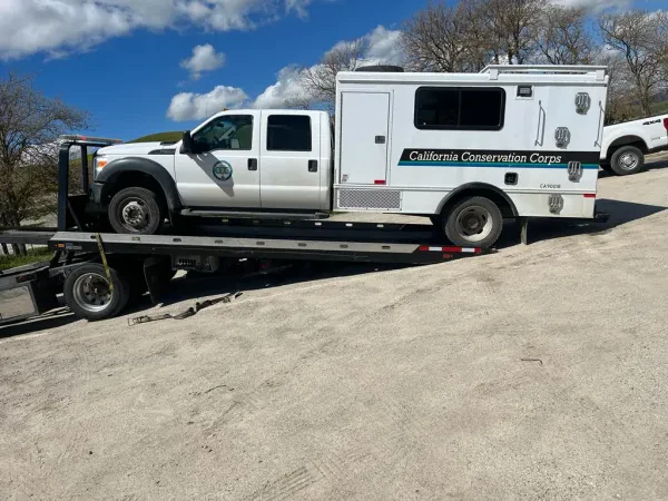 Hills Towing Services Inc - photo 4