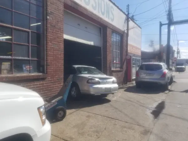 Tropical Auto Repair - photo 3