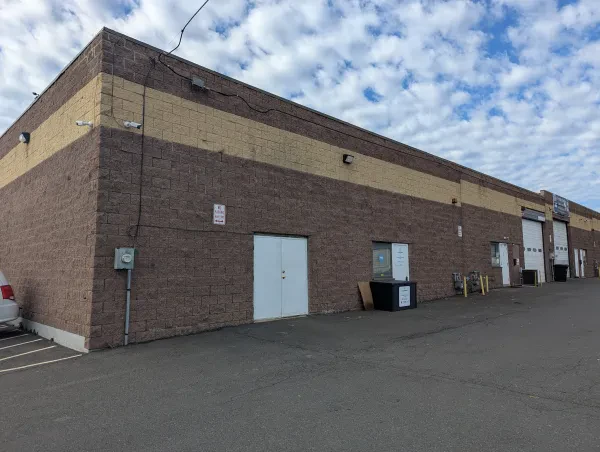 Alshned Auto Parts - photo 4