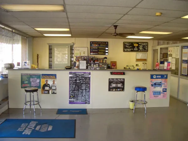 Newlin's Auto Service Inc - photo 3