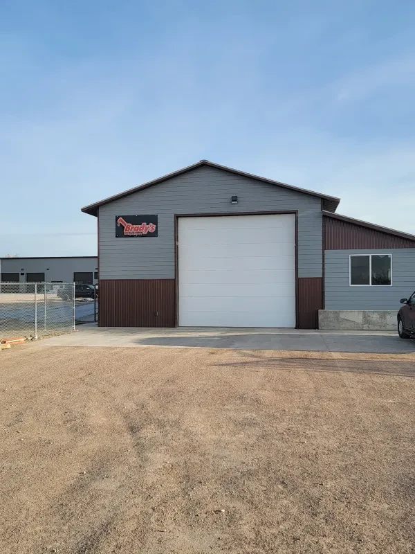 Brady's Towing and Recovery - photo 3