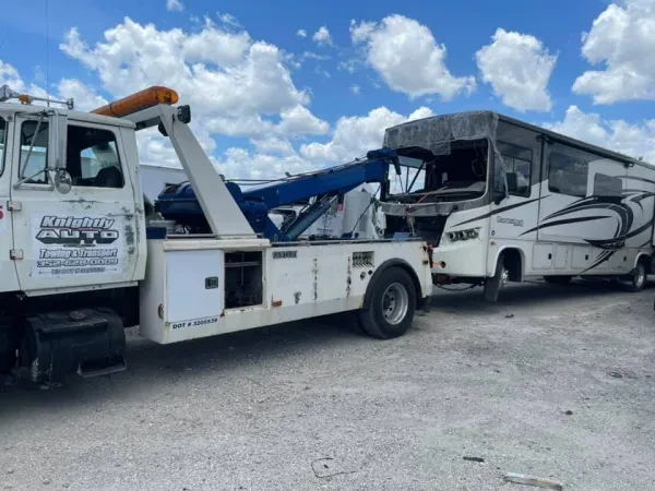 King's Autoworld Towing and Recovery - photo 2