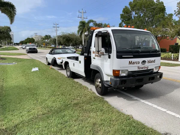 Marco Island Towing - photo 4