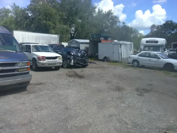 R & J Towing of Putnam County Inc. - photo 4