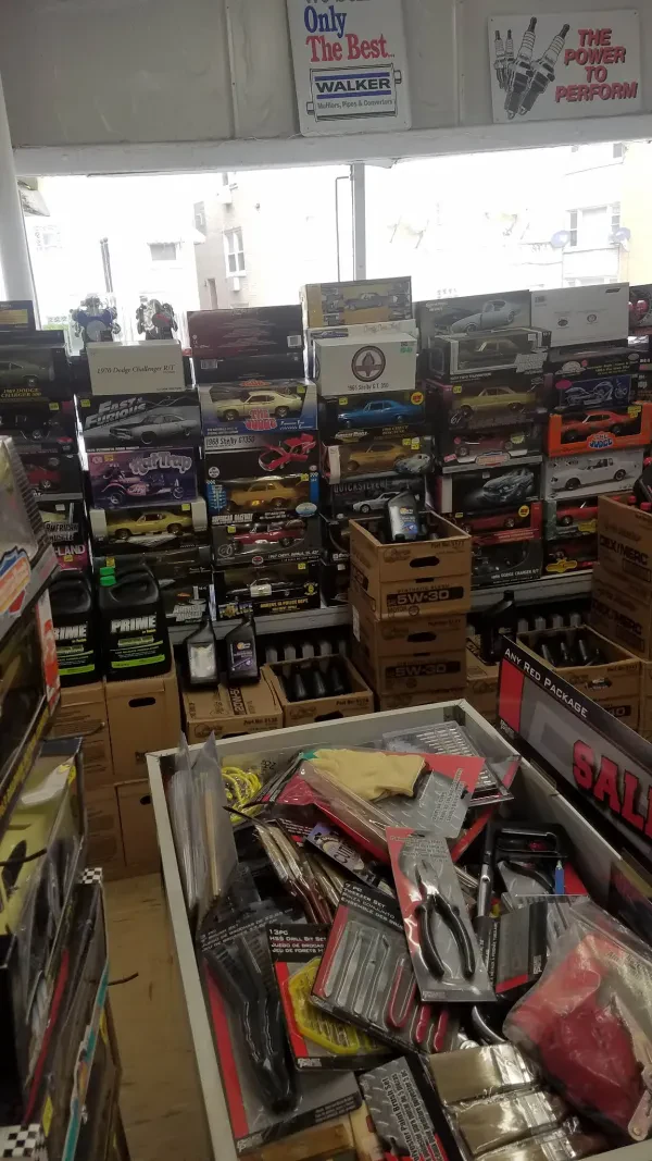 Larry's Auto Parts - photo 2