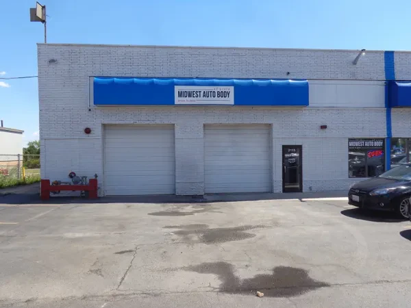 Midwest Auto Body Of Lisle - photo 4