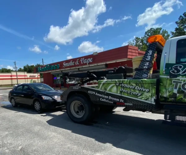 Snow's Towing & Recovery - photo 3