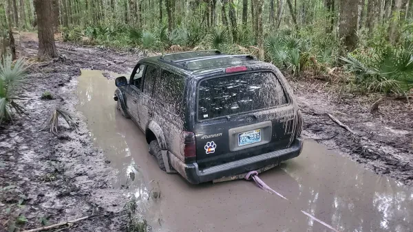 Snow's Towing & Recovery - photo 4
