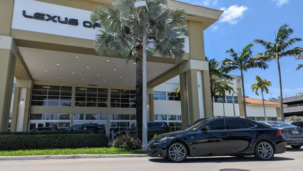 Zinn Collision Center at North Miami - photo 3
