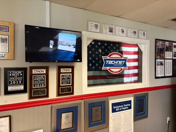 Robert's Service Center - photo 2