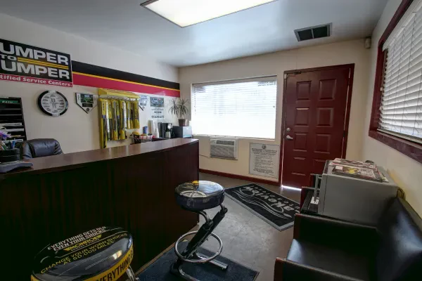 Lakeview Auto & Diesel Service - photo 3