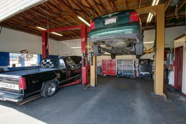 Lakeview Auto & Diesel Service - photo 4