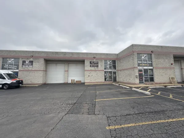 TZ PARTS SEMI TRUCKS PARTS STORE - photo 4