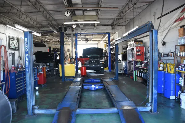Wilson's Automotive - photo 2