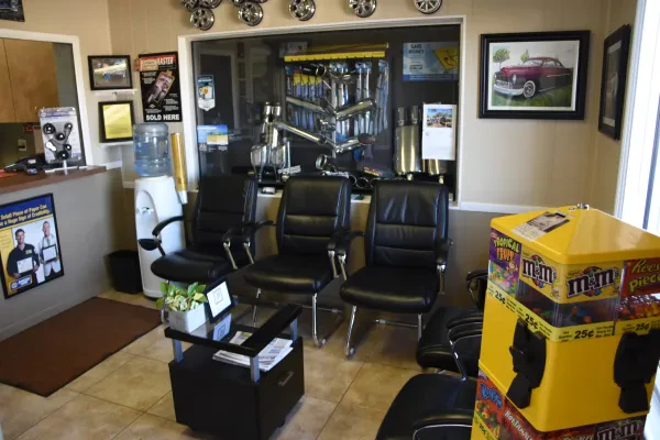 Wilson's Automotive - photo 3