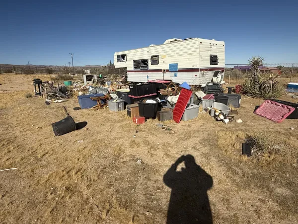 JAY'S JUNK HAULING AND MORE - photo 3