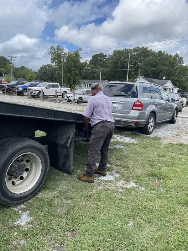 Steven's Towing & Wercker Service - photo 2