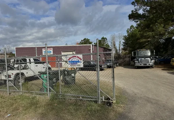 College Park Towing - photo 2