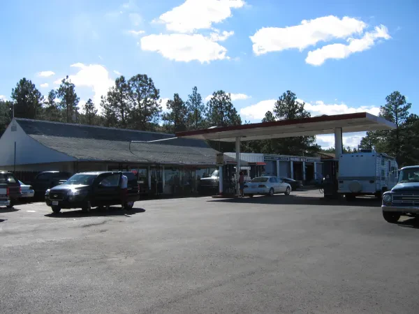 WILLIAMS AUTO SUPPLY - photo 2