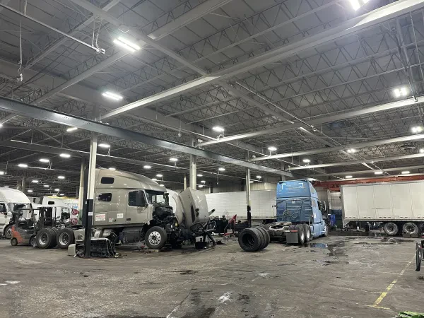 UGL Truck Center - photo 3
