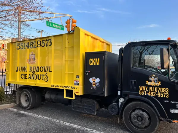 CKM Experts Junk Removal - photo 4