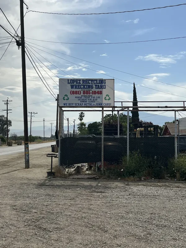 Lopez Recycling Wrecking Yard - photo 3